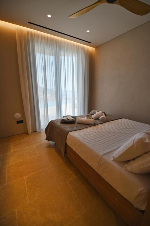 Blooms Of Sivota Bay - Luxury Villas With Private Heated Pool Eksteriør bilde