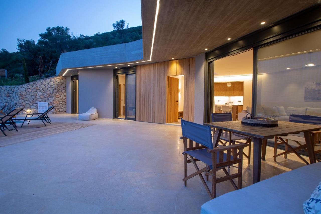 Blooms Of Sivota Bay - Luxury Villas With Private Heated Pool Eksteriør bilde