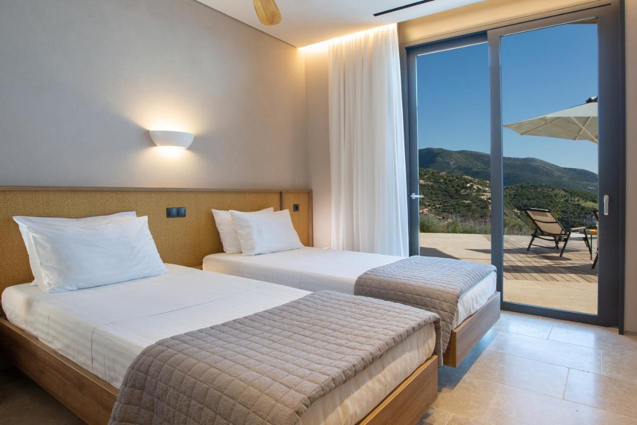 Blooms Of Sivota Bay - Luxury Villas With Private Heated Pool Eksteriør bilde