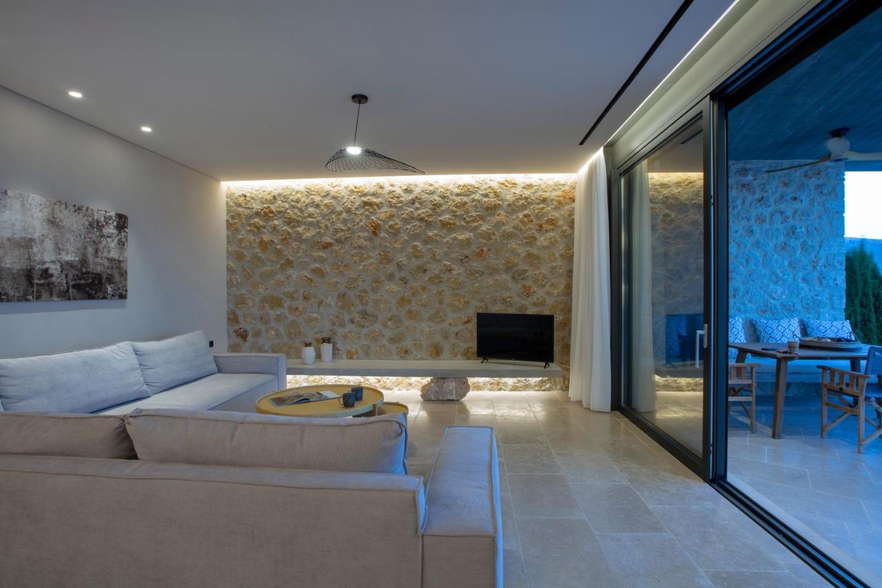 Blooms Of Sivota Bay - Luxury Villas With Private Heated Pool Eksteriør bilde